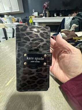 kate spade Leopard Patent Wallet in Black and Gray